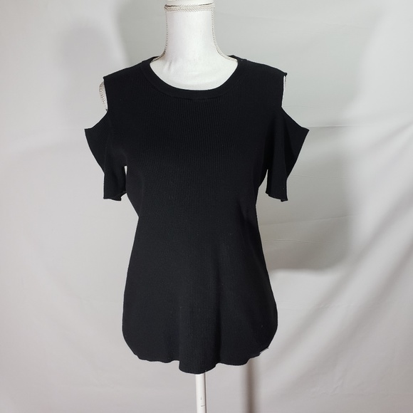 Michael Kors Tops - Michael Kors Women's Ribbed Cold Shoulder Top